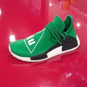 Pharrell Human Races Green Addidas R1